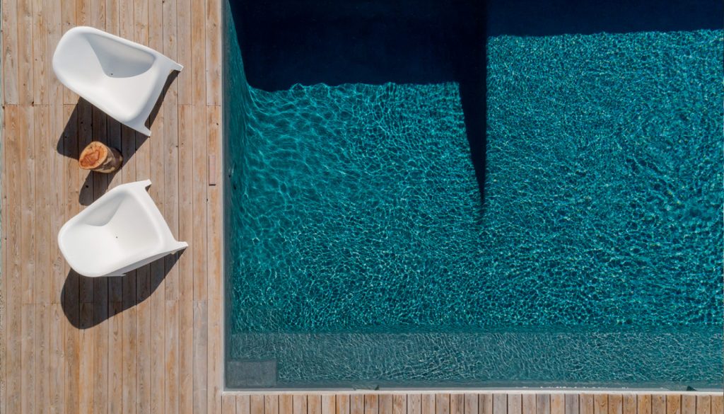 Désinfecter une piscine : produits, dosages et bonnes pratiques