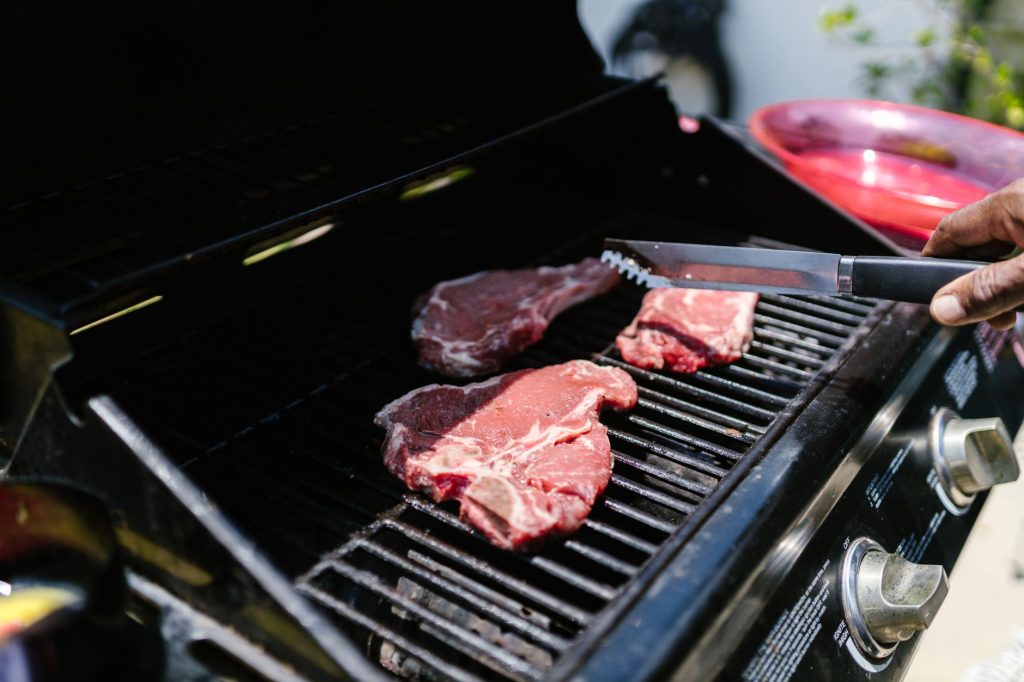 Quelle bouteille de gaz pour — barbecue Weber Spirit avec bouteille de gaz