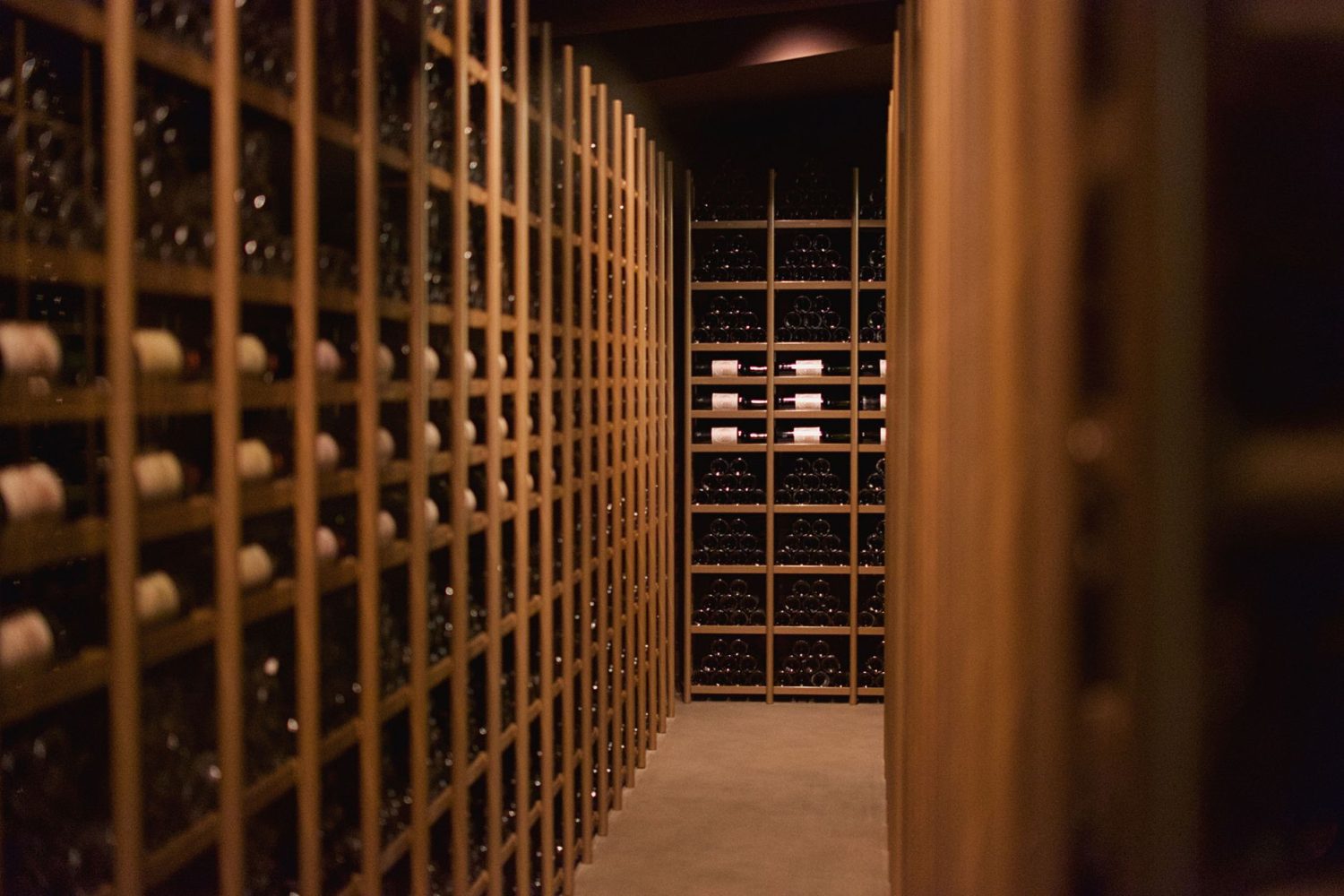 Comment réguler l’hygrométrie dans une cave à vin électrique ?